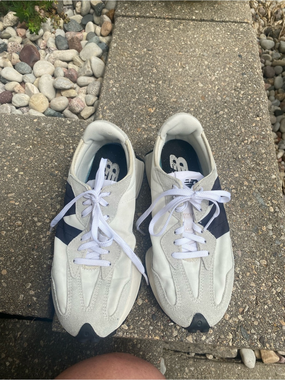 New Balance Women's White and Navy Retro Runner Sneakers - Picture 6 of 10